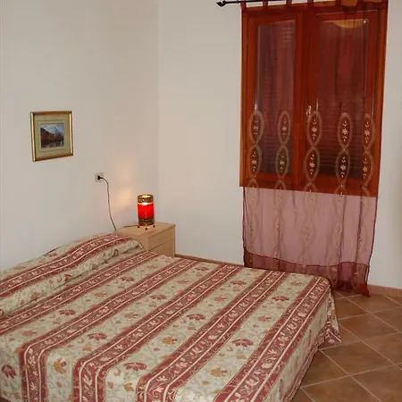 Lanaturaelba Apartment *